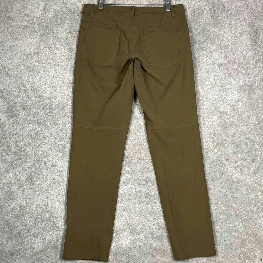 Lululemon Commission Pants Mens 34x30 Brown Classic Fit Chino Stretch Golf